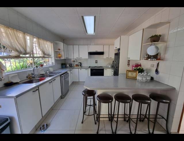 3 BEDROOM HOUSE FOR SALE IN GLENVISTA
